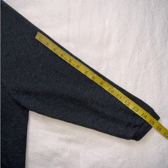 Victoria's Secret Gray with Sequin Graphic Crew Neck Pull Over Sweater- L - Picture 11 of 13